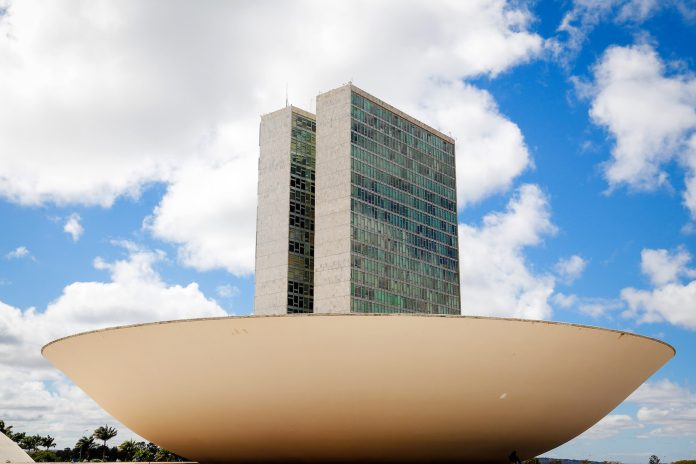 camara-debate-uso-de-inteligencia-artificial-na-educacao-basica-brasileira camara-debate-uso-de-inteligencia-artificial-na-educacao-basica-brasileira