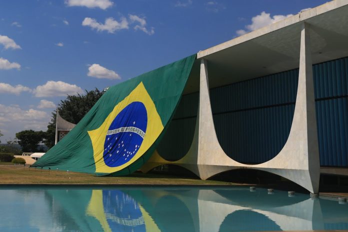 veja-10-palavras-do-hino-nacional-que-quase-ninguem-sabe-o-significado