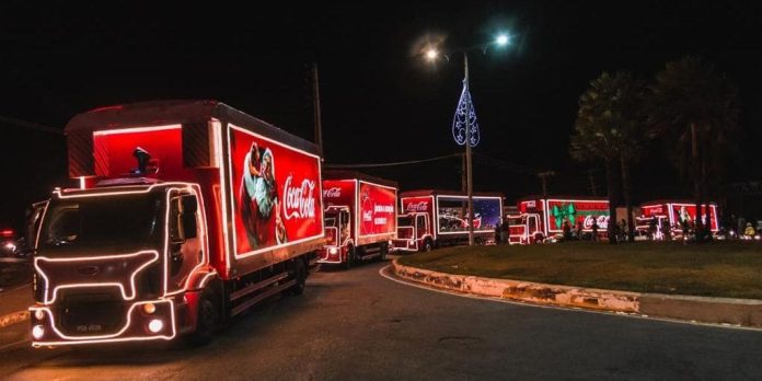 luzes,-cores-e-emocao:-caravana-da-coca-cola-ilumina-o-natal-no-jk-shopping